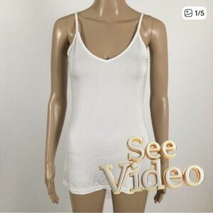 👛 (ANY 2/$15) NWT ICONE by SIMONS White V-Neck Camisole